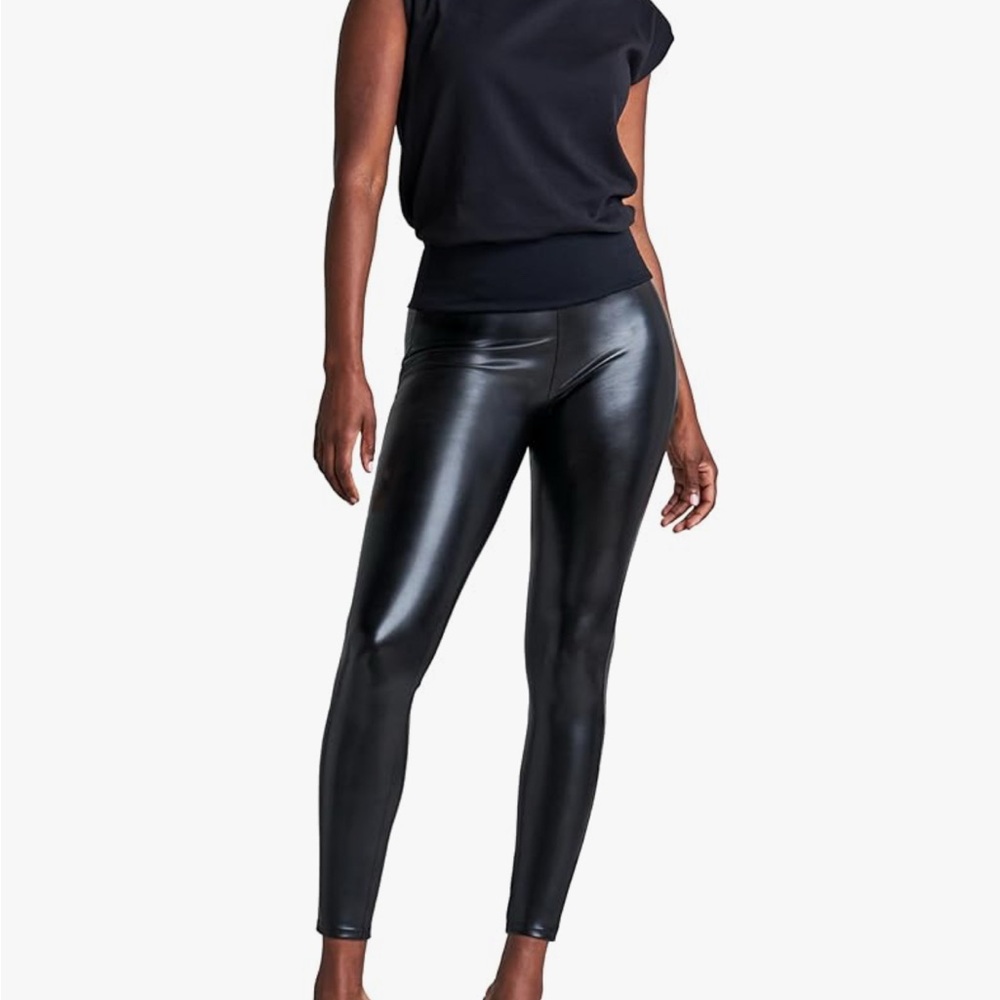 SPANX Assets Red Hot Legging - Women’s Leather Look Shaping Leggings - Medium